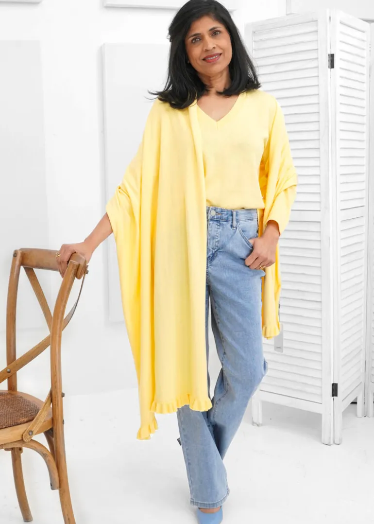 Alashan - Ruffle Trim Travel Wrap