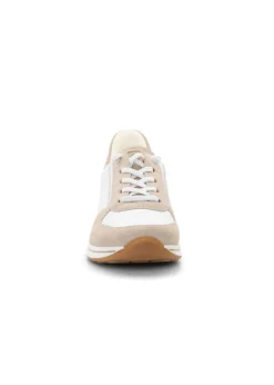 Ara - Ovation Runner