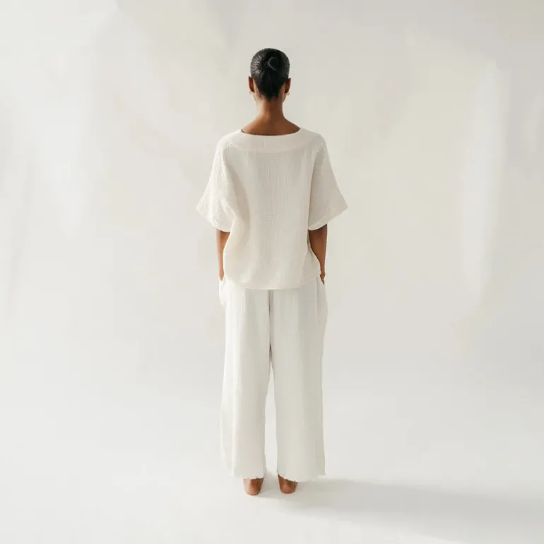 Pokoloko - Crinkle V Neck Top