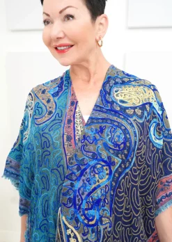 Rapti - Embroidered Long Ruana