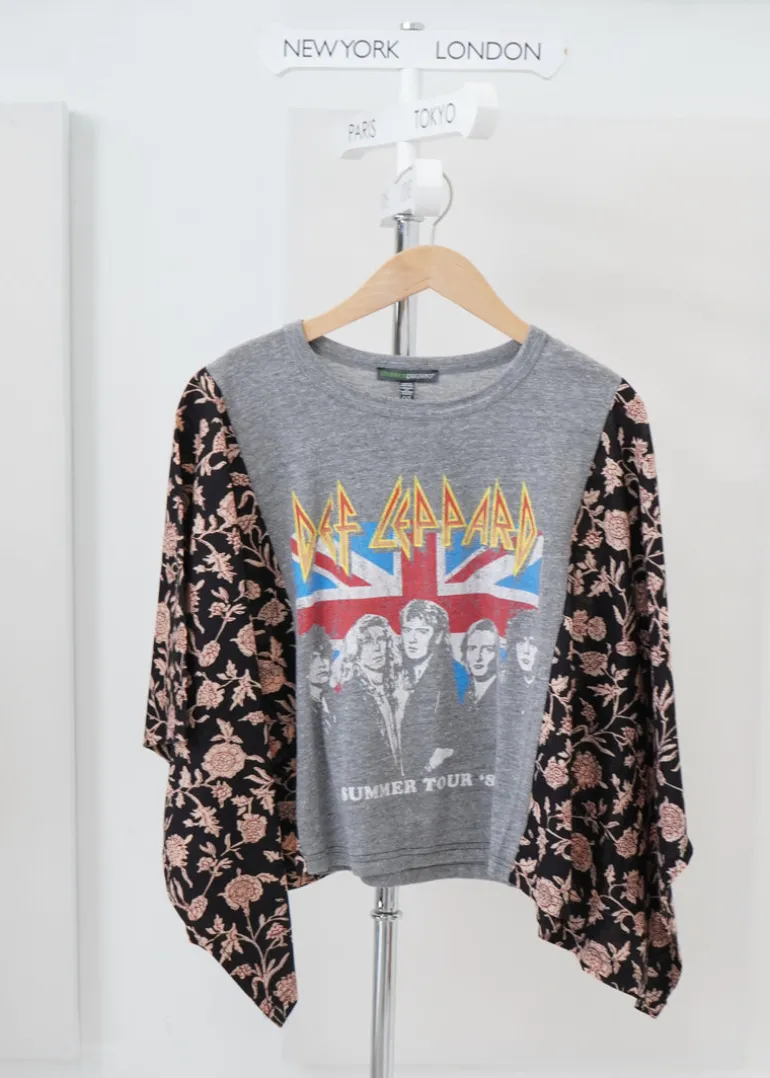 Shannon Passero - Banded Pullover - Def Leppard