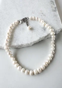 Wanted - Jane Necklace