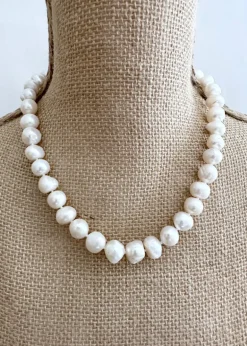 Wanted - Jane Necklace